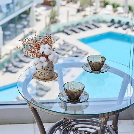 Summer Infinity Apartment
