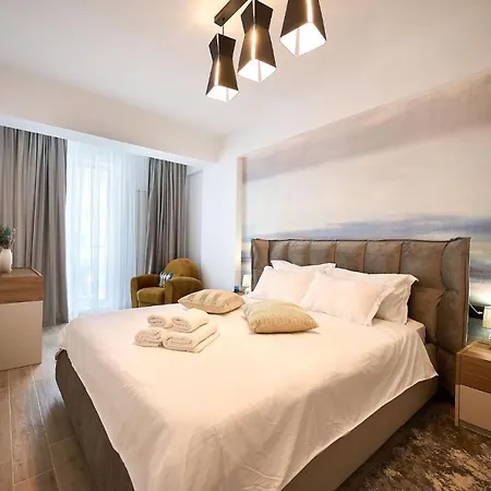 Summer Infinity * Mamaia