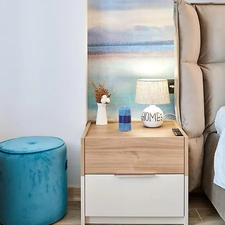 Summer Infinity Apartment